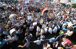 Biểu tình rầm rộ trên khắp Ai Cập