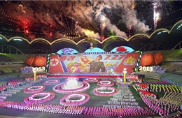 150.000 người Triều Tiên đồng diễn hoành tráng 