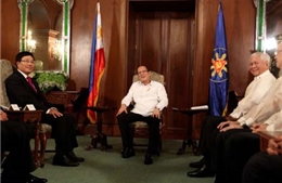 Bộ trưởng Ngoại giao Phạm Bình Minh chào xã giao Tổng thống Philippines 