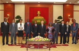 Tổng Bí thư Nguyễn Phú Trọng tiếp Tổng thư ký Đảng Mặt trận Giải phóng Mozambique