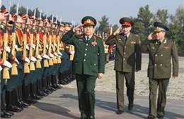 Nga đồng ý đào tạo cho Việt Nam cán bộ quân sự các cấp