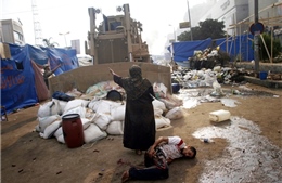 Ai Cập ban bố tình trạng khẩn cấp