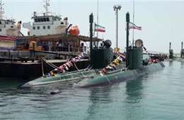 Iran đóng xong tàu ngầm loại mới 