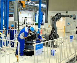 Robot Nhật Bản thâm nhập nhà máy Trung Quốc   