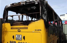 Xe buýt cháy rụi trong bến xe Đà Nẵng