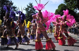 Tưng bừng lễ hội hóa trang lớn nhất châu Âu