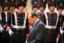Cựu Thủ tướng Berlusconi tiếp tục ở lại chính trường 