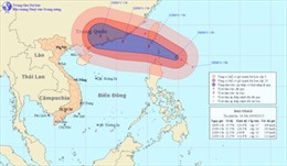 Xuất hiện siêu bão giật cấp 17 gần Biển Đông