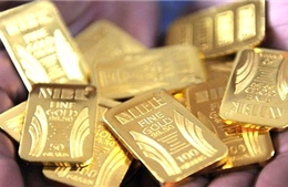 Giá vàng tăng trở lại sau khi giảm mạnh 