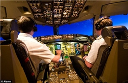 Cả hai phi công ngủ gật khi lái Airbus chở hơn 300 khách