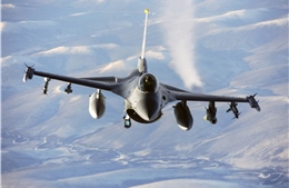 Mỹ thử nghiệm thành công F-16 không người lái 