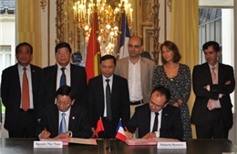 Hà Nội tăng cường hợp tác với vùng Thủ đô Pháp 