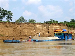  Cần xử lý nghiêm nạn khai thác cát trên sông Sêrêpốk 