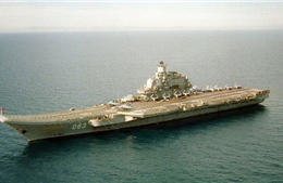 Tàu sân bay Đô đốc Kuznetsov bắn hạ "đối phương"