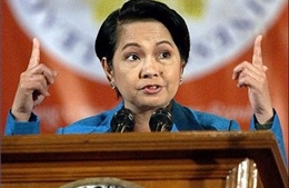 Cựu Tổng thống Philippine bị buộc tội tham ô 