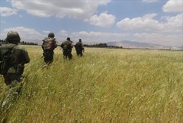 Quân đội Syria tấn công phiến quân, mở lại tuyến đường chiến lược