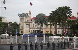  Người biểu tình tiến sát tòa nhà Quốc hội Thái Lan