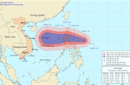 Xuất hiện bão mạnh cấp 11 gần Biển Đông 