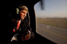 Ngoại trưởng Mỹ bất ngờ thăm Afghanistan