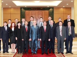 Đoàn đại biểu Đảng Cộng sản Ukraine thăm Việt Nam