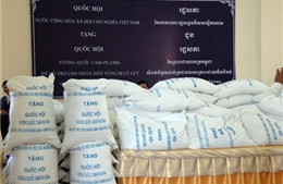 Campuchia tiếp nhận quà tặng của Quốc hội Việt Nam