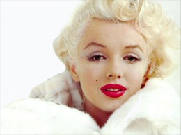 Bệnh án “dao kéo” của Marilyn Monroe giá 25.600 USD