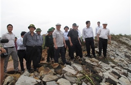 Phó Thủ tướng thăm và chỉ đạo công tác khắc phục hậu quả lũ lụt tại Bình Định 