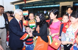 Tổng Bí thư Nguyễn Phú Trọng thăm Đại sứ quán Việt Nam tại Ấn Độ