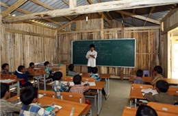 Nhân Ngày Nhà giáo Việt Nam 20/11: Chú trọng đầu tư cho giáo dục vùng khó khăn