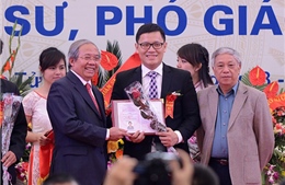 Lê Anh Vinh - Phó Giáo sư làm “dậy sóng” cộng đồng trẻ 