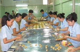 Thị trường bánh kẹo Tết: Hàng Việt lên ngôi