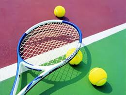 Giấu hóa chất cấm trong... vợt tennis 