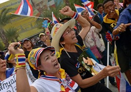 Hàng chục nghìn người Thái Lan biểu tình chống chính phủ