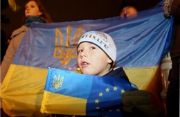 Tuần hành ở Ukraine phản đối quyết định &#39;xa rời&#39; EU