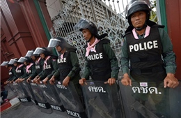 Thái Lan phát lệnh bắt giữ thủ lĩnh biểu tình 