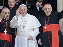 Giáo hoàng Francis chỉ trích chủ nghĩa tư bản