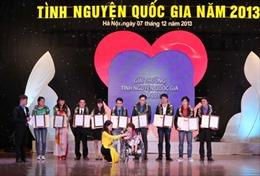 Trao giải thưởng tình nguyện quốc gia 2013