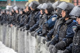 Ukraine: Cảnh sát rút khỏi một số điểm biểu tình tại Kiev 
