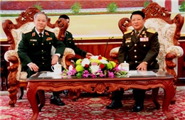 Phó Thủ tướng Lào tiếp đoàn Bộ Tư lệnh quân khu thủ đô 