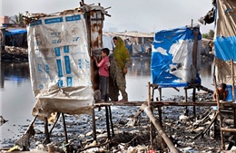 Nhà vệ sinh “đe dọa” phụ nữ Ấn Độ