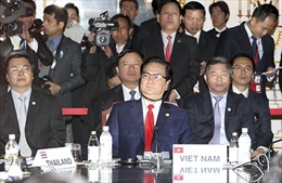 Thủ tướng Nguyễn Tấn Dũng tiếp nguyên Thủ tướng Nhật Bản