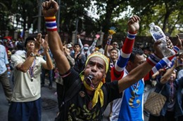 2.500 người biểu tình tuần hành ở Bangkok