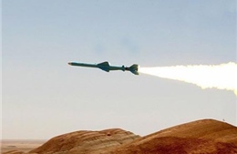 Iran thử thành công tên lửa tầm bắn 200 km