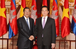 Thủ tướng Nguyễn Tấn Dũng hội đàm với Thủ tướng Campuchia