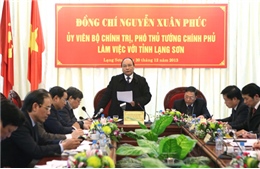  Phó Thủ tướng Nguyễn Xuân Phúc kiểm tra công tác phòng chống buôn lậu