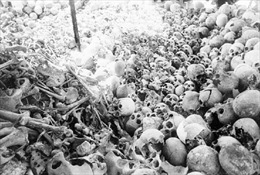 Kỷ niệm 35 năm “Ngày chiến thắng chế độ diệt chủng ở Campuchia (7/1/1979)”- Bài 1: Kẻ trở mặt