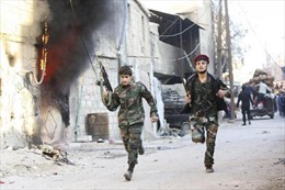 Xem Syria bao vây tấn công phiến quân trong nhà