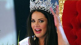 Cựu hoa hậu Venezuela bị bắn trên đường