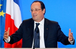 Báo Pháp tiết lộ chuyện &#39;ngoại tình&#39; của Tổng thống Hollande 