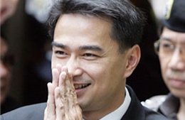 Nhà riêng cựu Thủ tướng Thái Lan Abhisit bị tấn công 